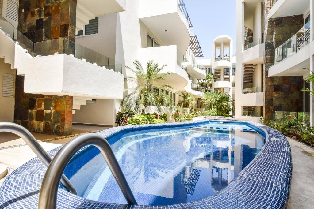 2 BEDROOM APARTMENT 1 MIN WALKING FROM THE BEACH IN MAMITAS VILLAGE