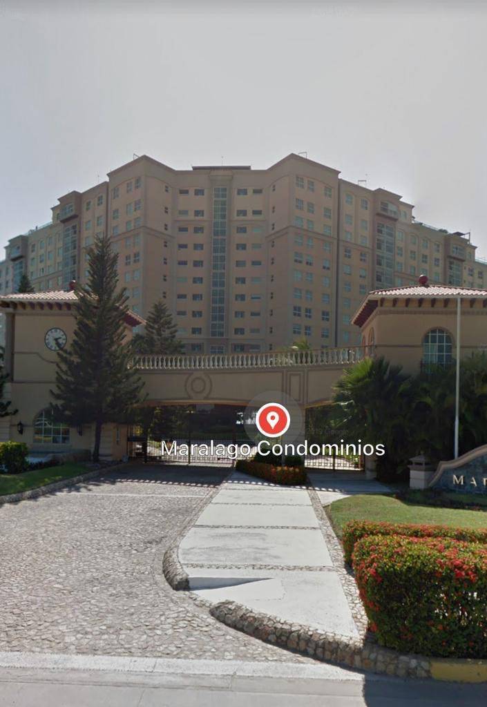 Amazing Condo in exclusive MARALAGO , oceanfront ACAPULCO DIAMANTE