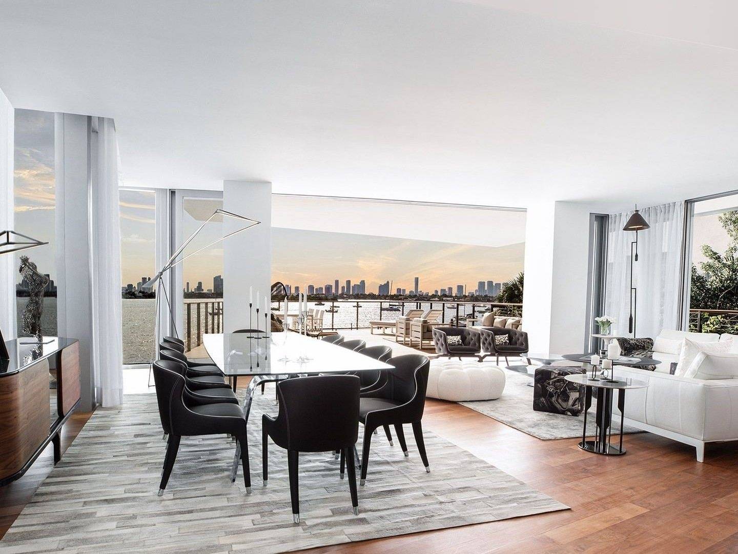 Stunning  Bay Views and Sunsets. New Luxury Condo In South Beach!!