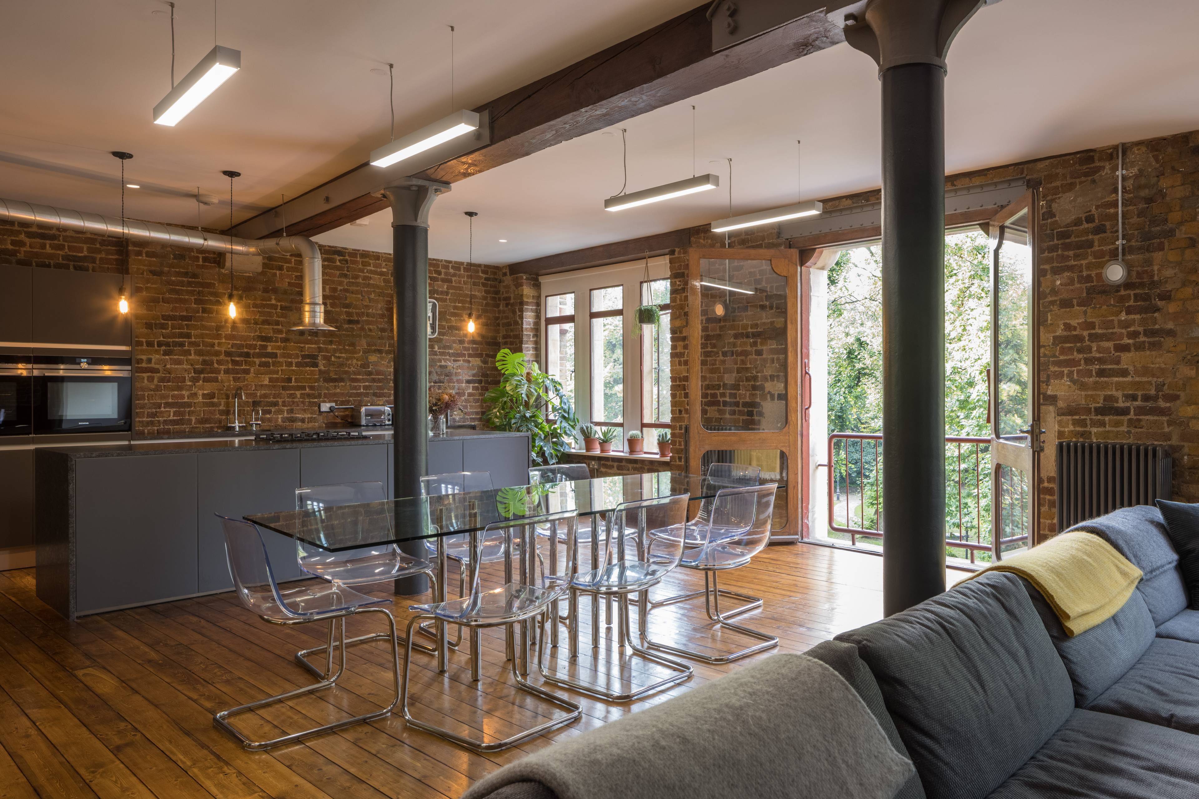 A superb architecturally-designed apartment located in a Grade II-listed building on the River Thames