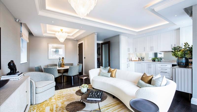 Exquisite 2-Bedroom Apartment with Expansive Private Terrace & Kensington Skyline Views