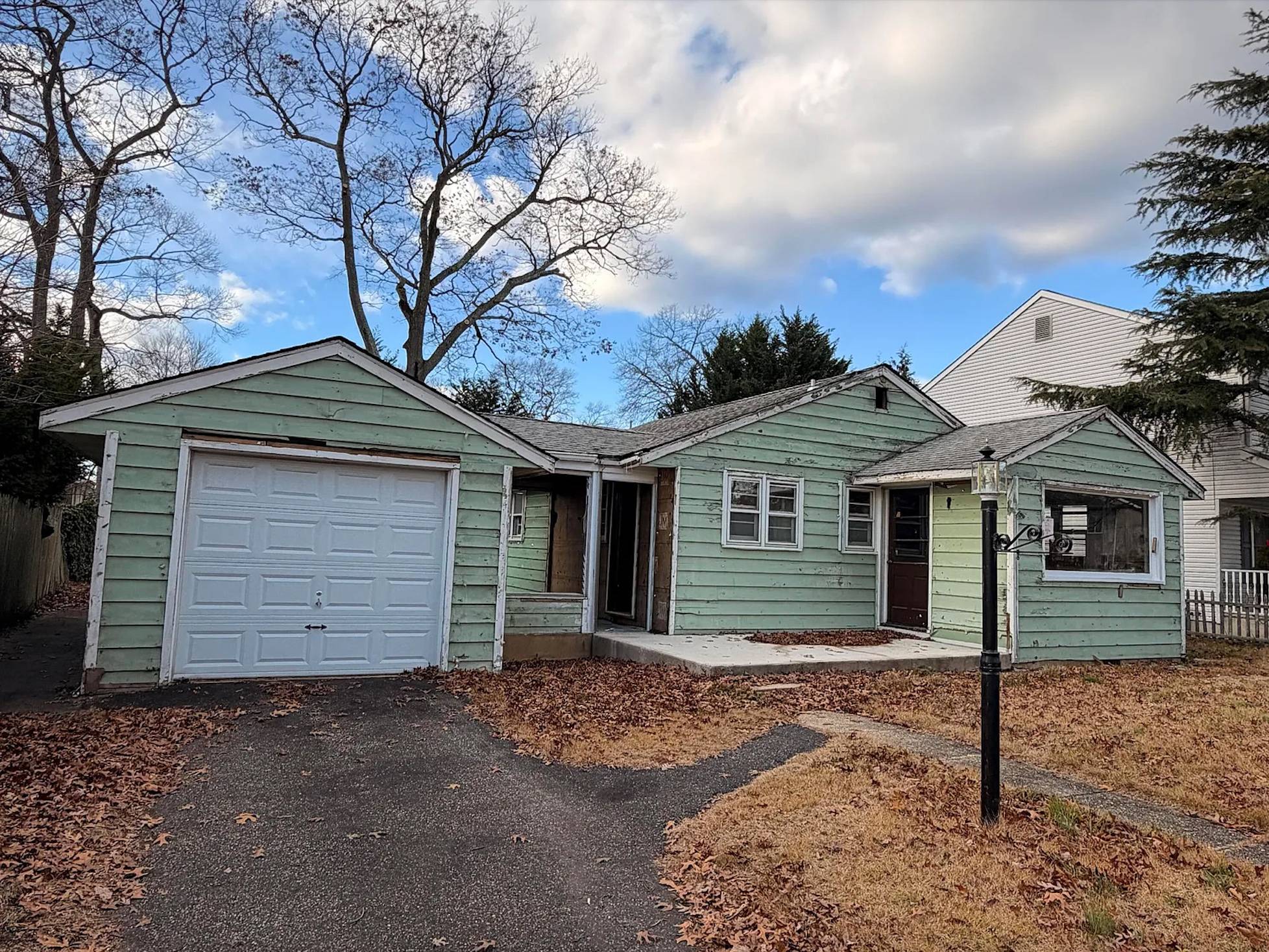 Prime Rebuild Opportunity in Point Pleasant, New Jersey