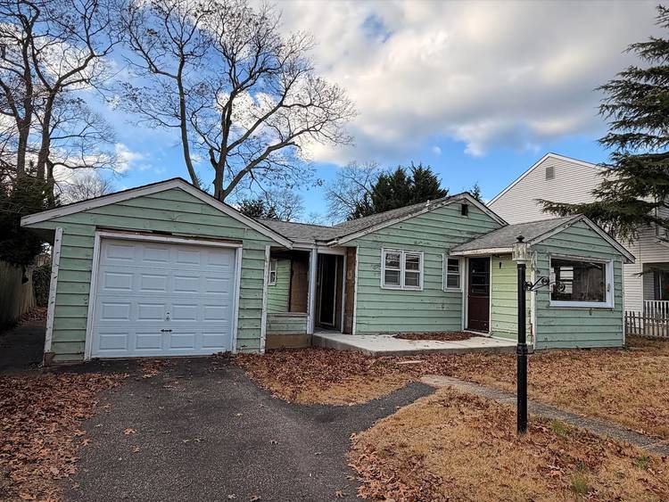 Prime Rebuild Opportunity in Point Pleasant, New Jersey