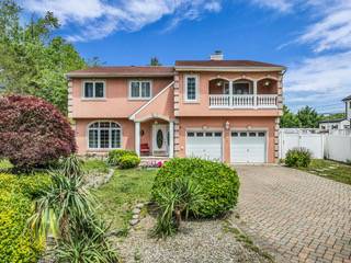 PRIVATE OASIS | TOMS RIVER NJ