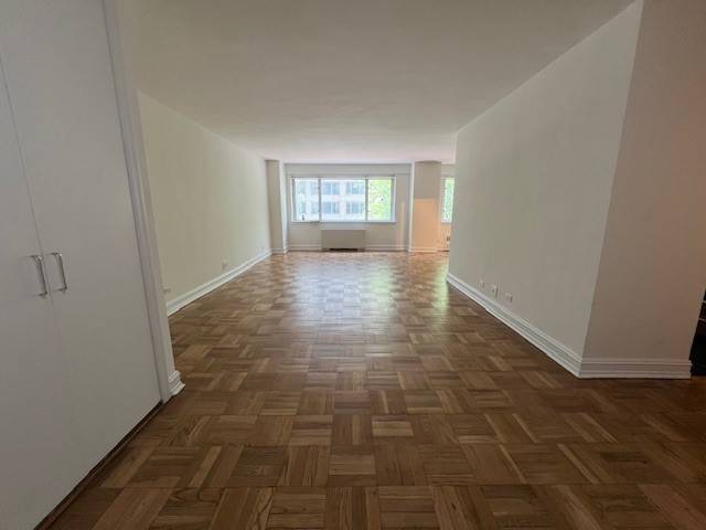 ENORMOUS One Bedroom /// Prime Upper East Side /// In-unit Washer/Dryer!!