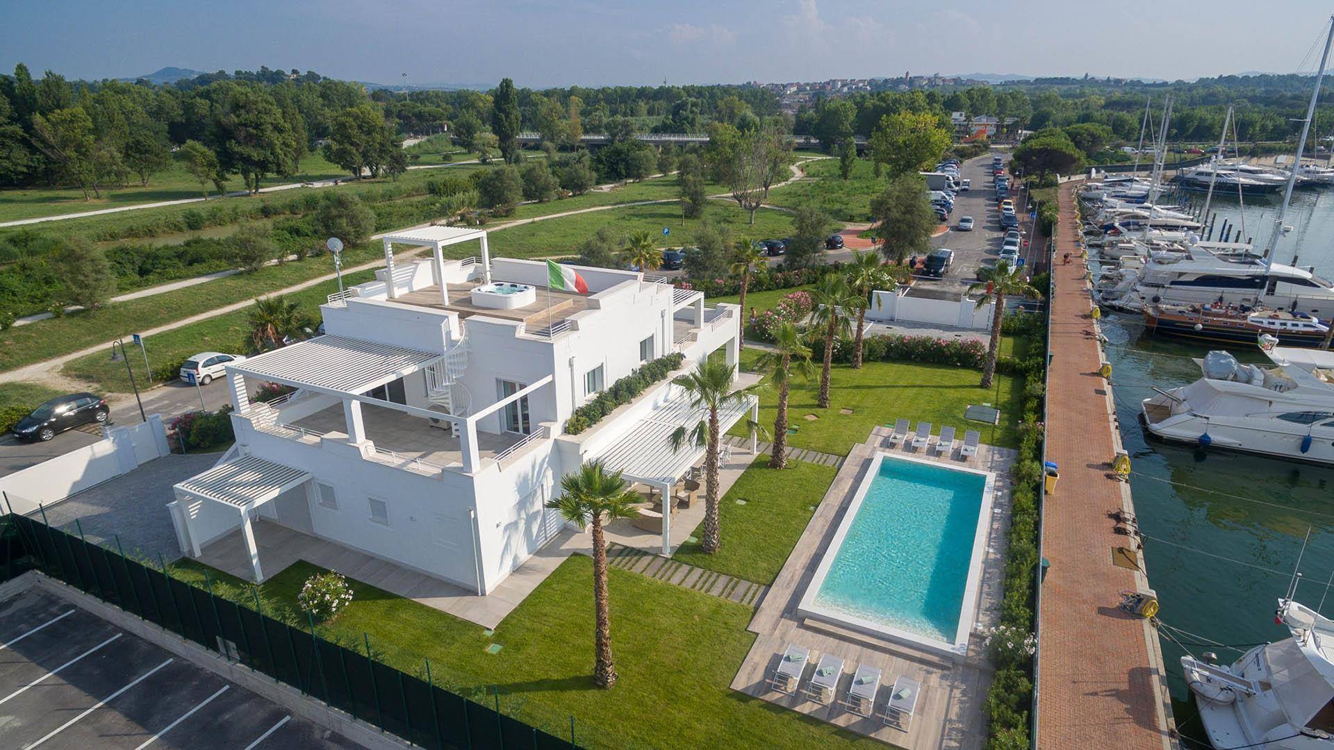 Modern Rental Villa in Rimini