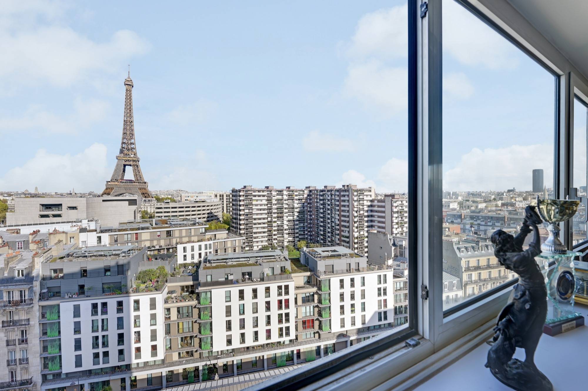 Paris, Grenelle, Exceptional panoramic view on Eiffel Tower & Trocadéro