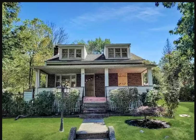 18 Apple Dr, Belvidere, NJ 07823