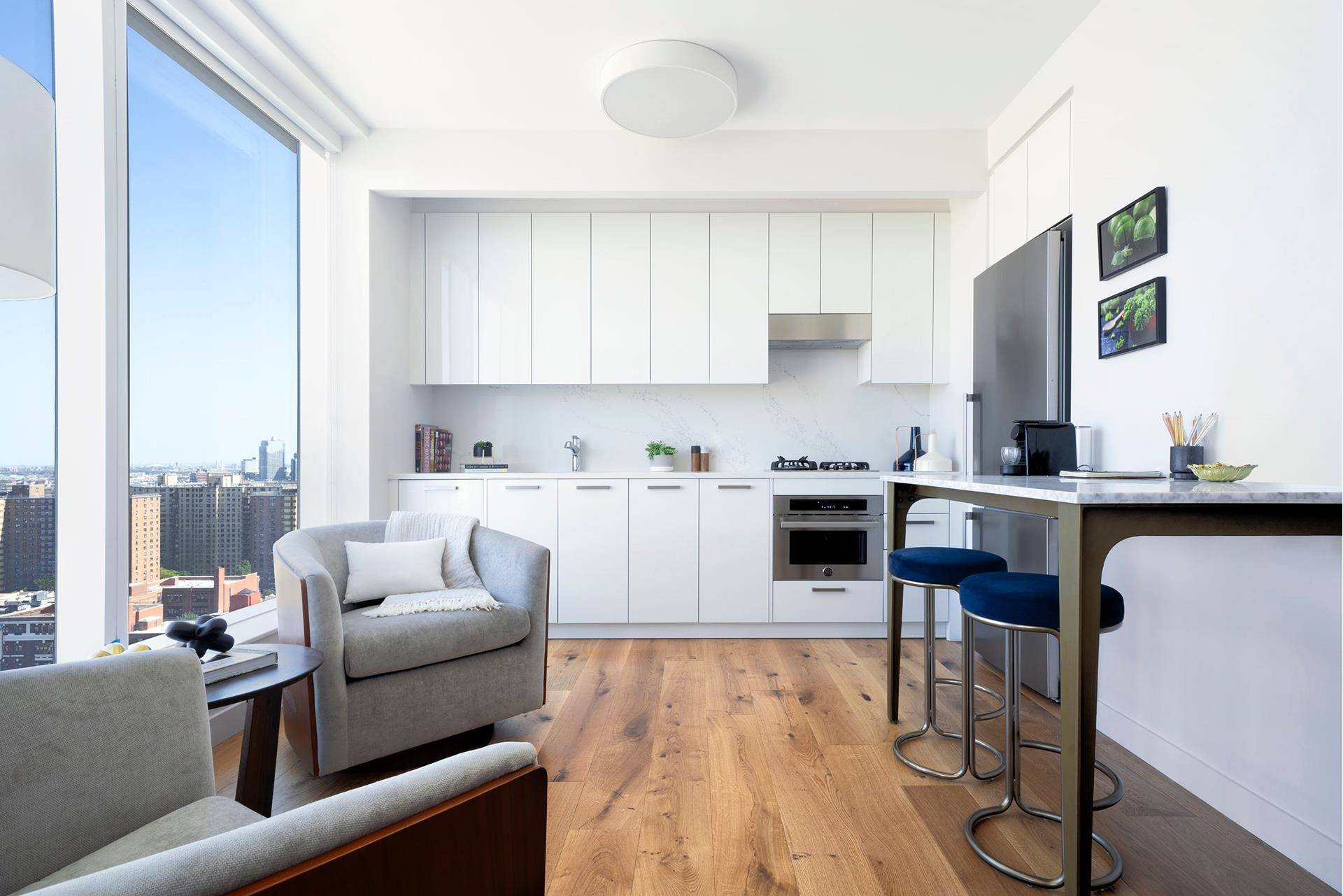 Bright Custom Studio in Luxury Downtown Building (No Fee)