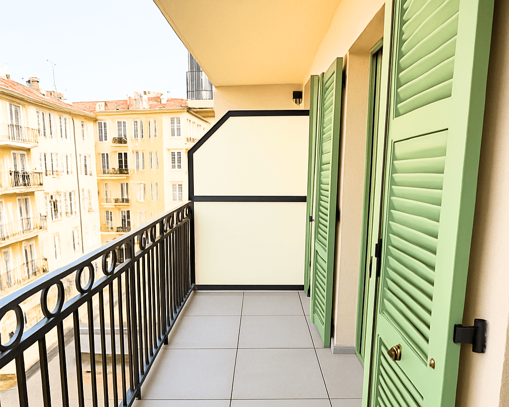 NICE CENTER – ELEGANT 70 SQM 2-BEDROOM APARTMENT WITH TERRACE