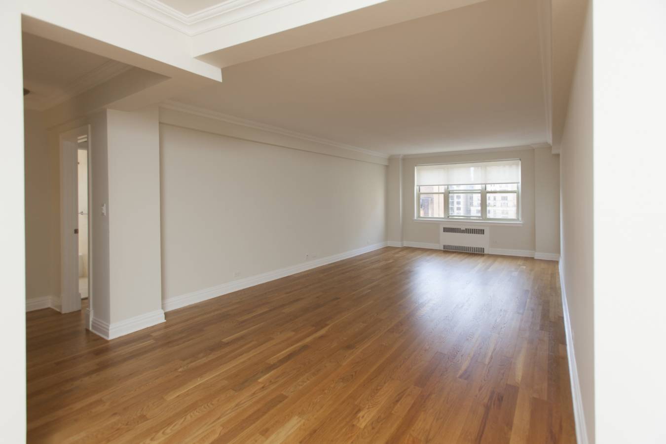 Beautiful Murray Hill 2 Bedroom