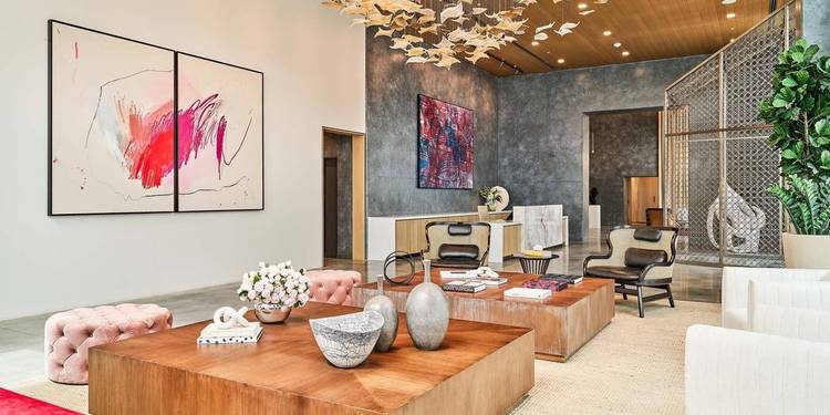 MIAMI OCEAN VIEWS PENTHOUSE| 3 BED 3 BATH, BALCONY, PARKING |1272 SF | $9,995 PER MONTH