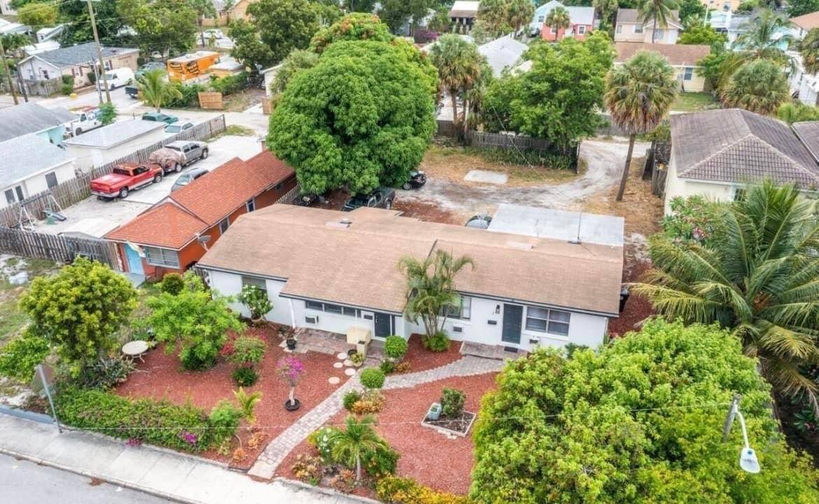 Duplex in Lake Worth