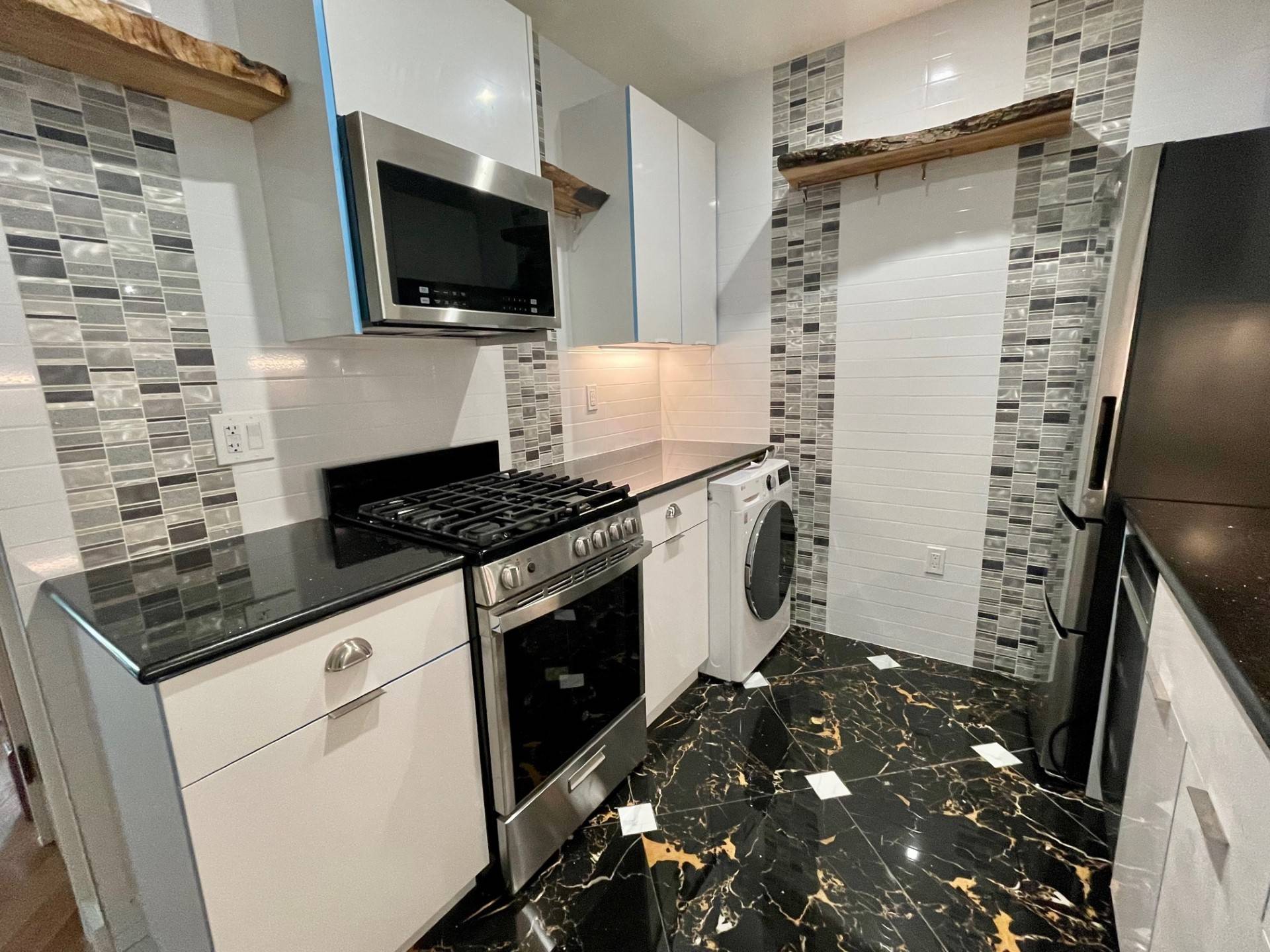 New North Crown Heights 2 Bedroom with Deck