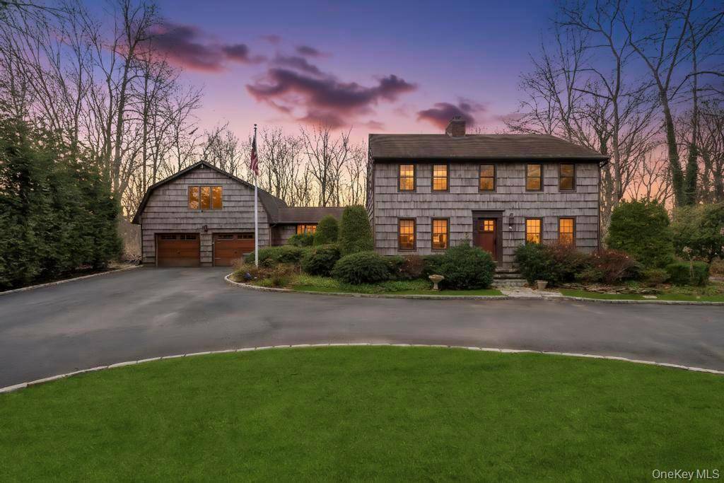 Welcome to 807 Union Avenue, Riverhead Aquebogue a beautiful and fully furnished home offering space, comfort and prime North Fork living.