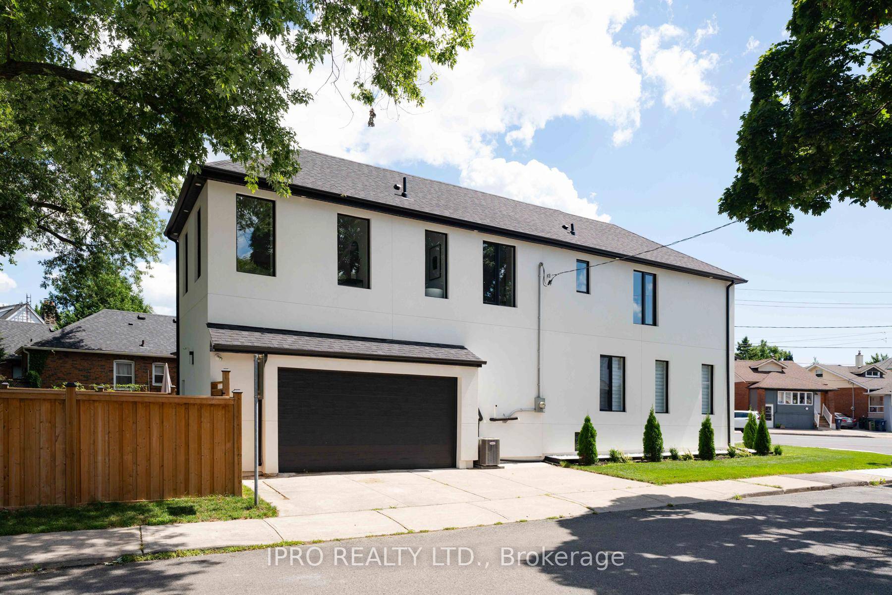 Welcome To 1384 Pape Ave !