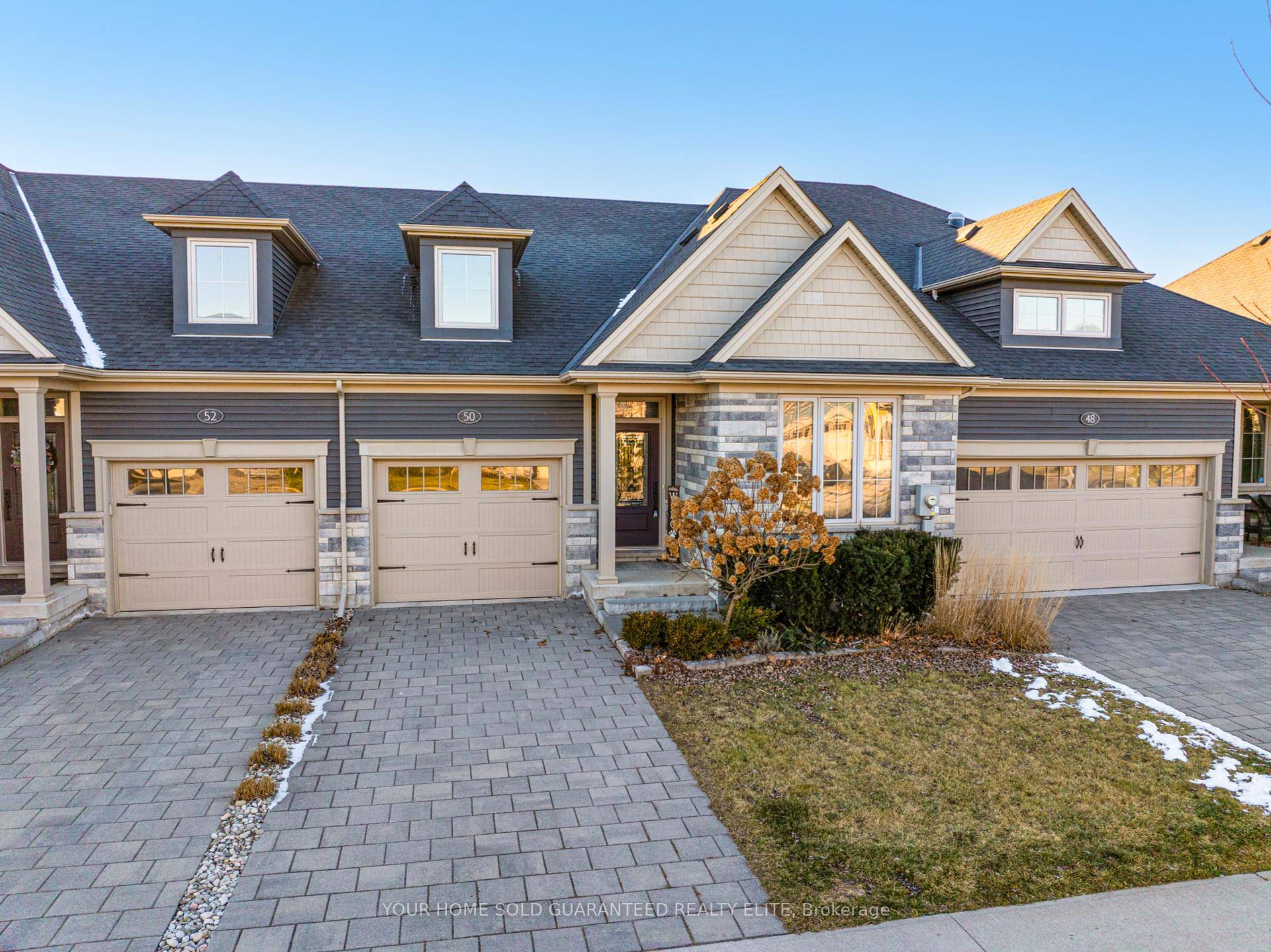 STUNNING FULLY FINISHED FREEHOLD BUNGALOW CAREFREE LIVING WITHOUT THE FEES !