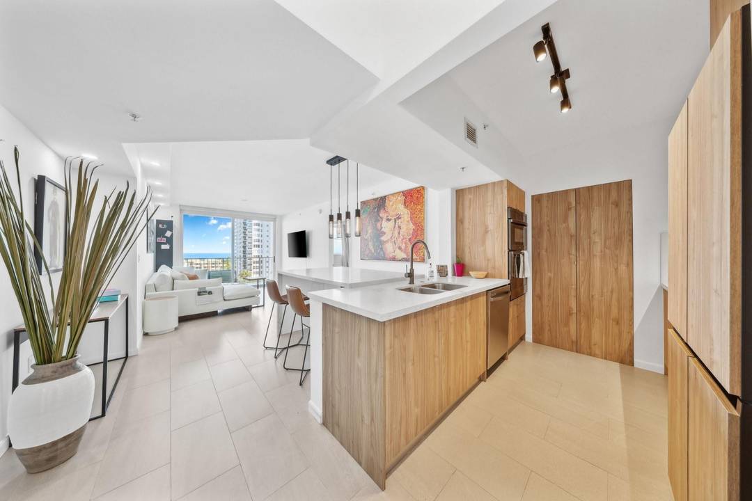 Experience luxury living with this exquisite 2bed 2bath ocean view residence.