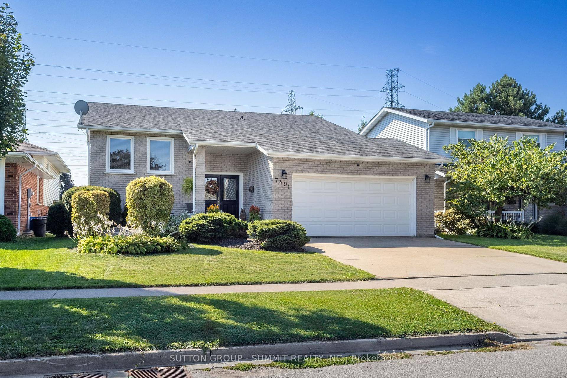 Welcome to this beautifully updated 5 bedroom, 3 bathroom home set on a premium 50'x 120' lot.