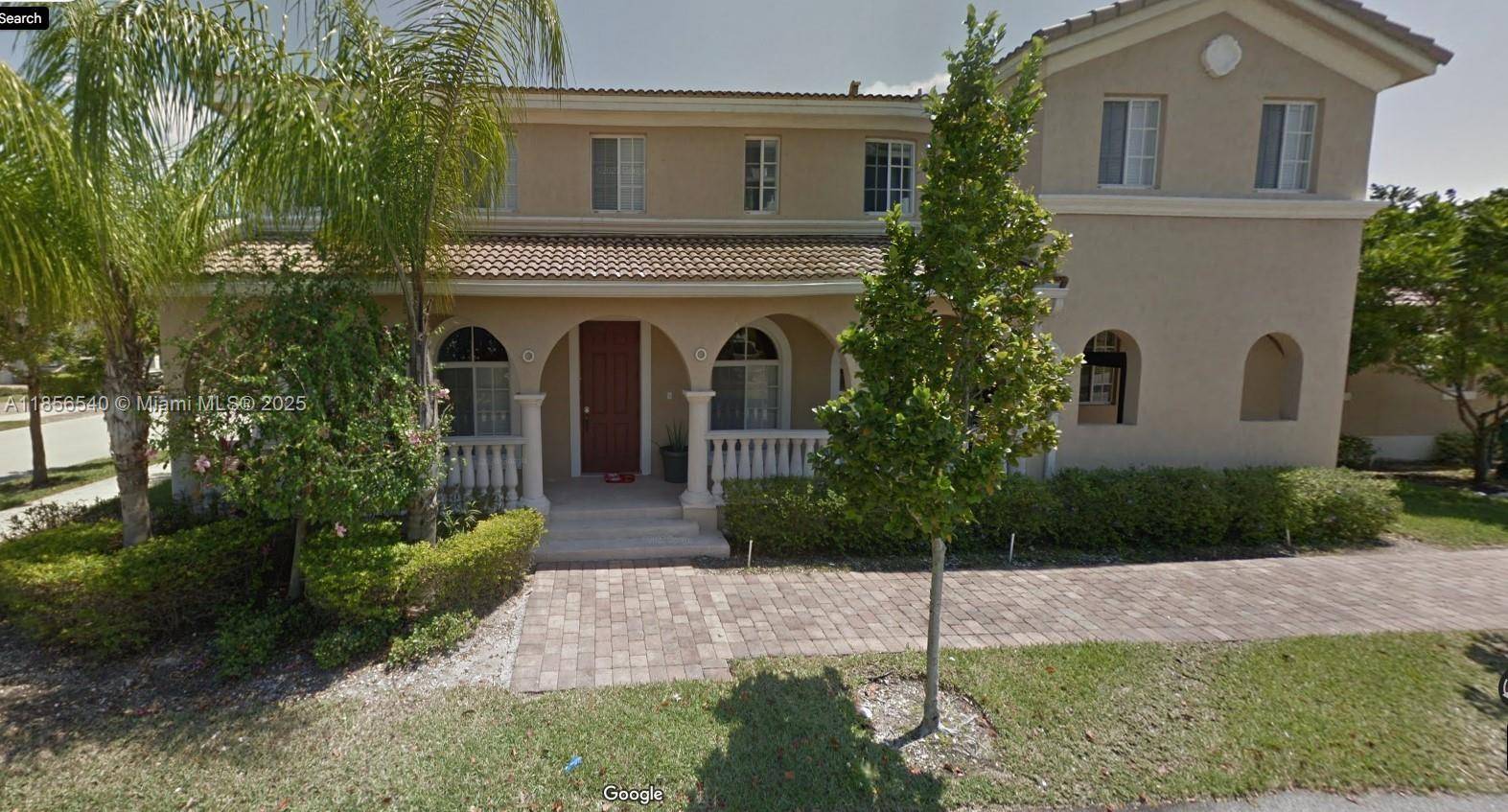 PRIVATE amp ; SPACIOUS This property is a must see !