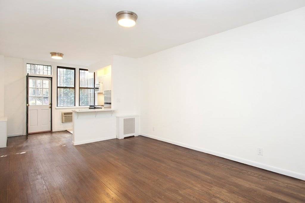 Gorgeous new studio apartment with a private landscaped backyard.