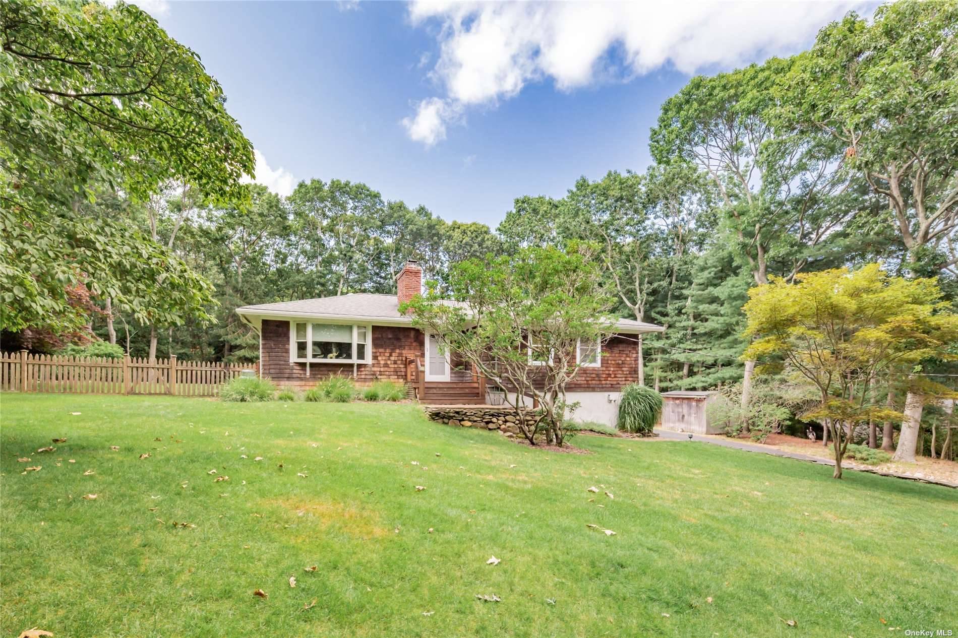 11 Kola Drive, Sag Harbor NY 11963