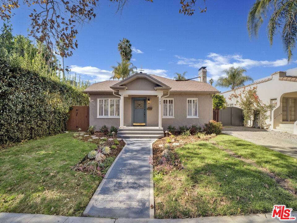 743  N Orange Dr 3BR Hancock Park La