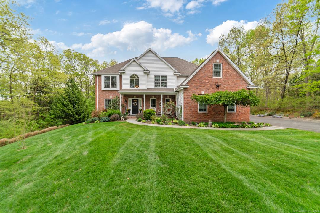 Welcome to Woodbury, a quintessential New England town.