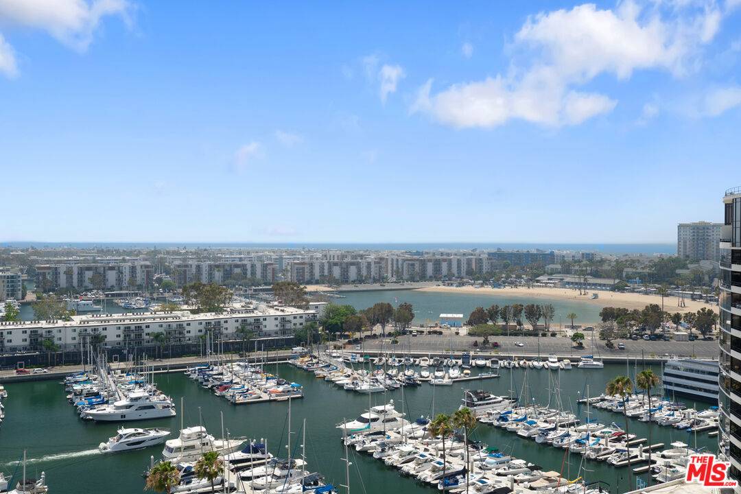 4314 Marina City Dr 2BR Marina Del Rey La