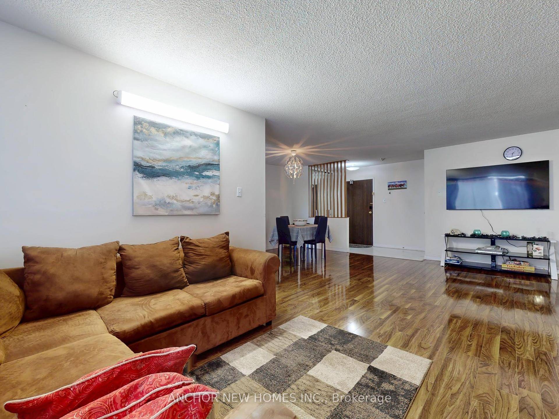 Rare Find 3 Bedroom Condo with 2 Underground Parking Spots !