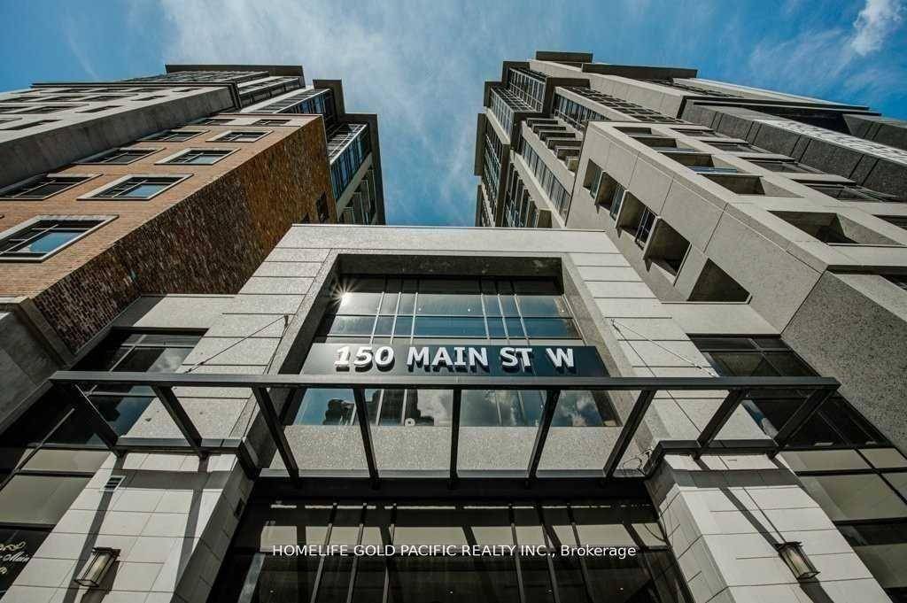 One of The Most Desirable Building In The Core Downtown Of Hamilton, Close To Go Station, McMaster University And Highway, South Exposure, 9' Ft Ceilings, Amenities Including Gym, Party Room, ...
