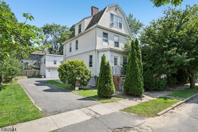 Unlock the Potential of this Stunning South Orange Gem !