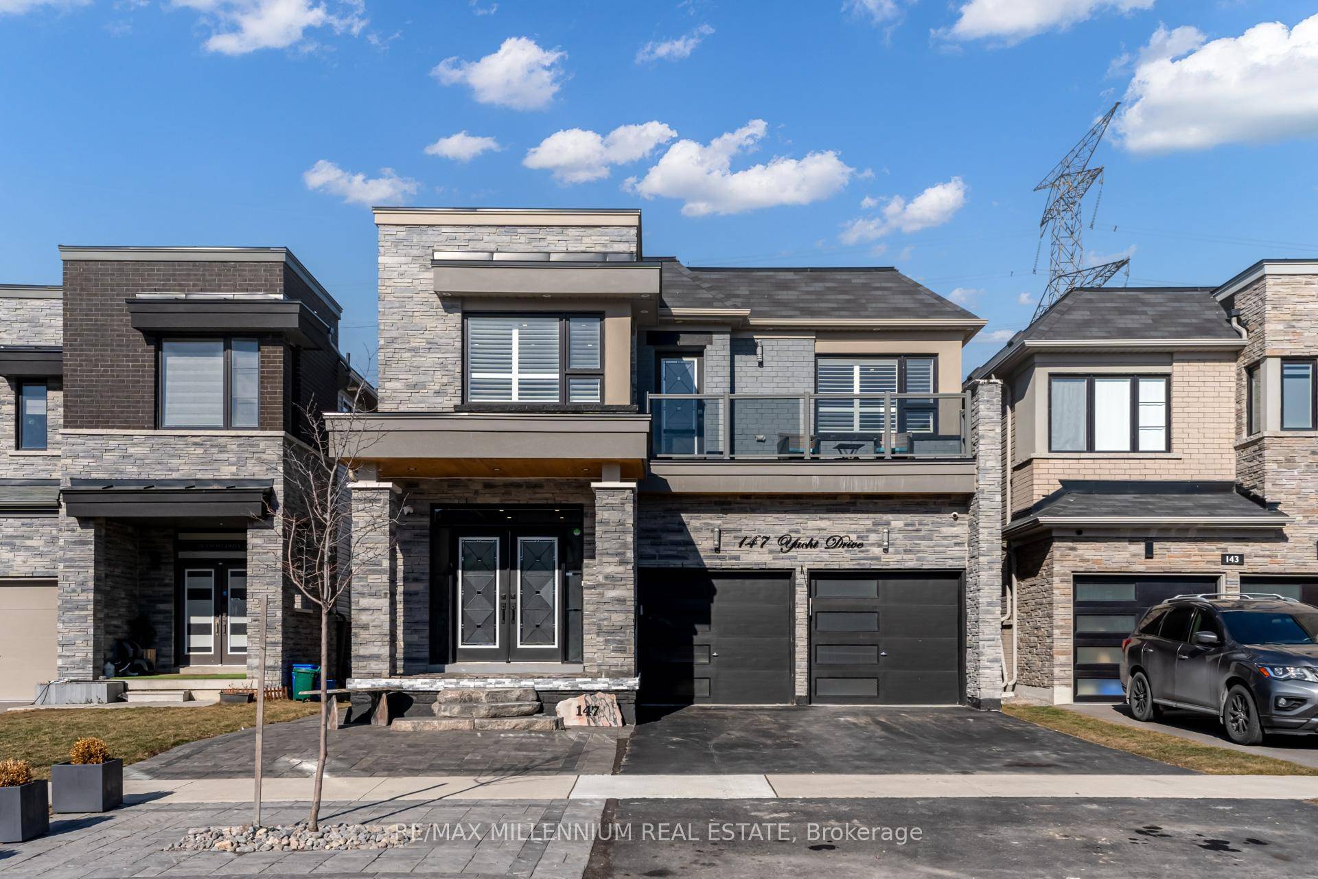 Great Opportunity to Live in this New Luxurious Waterfront Bowmanville Community.