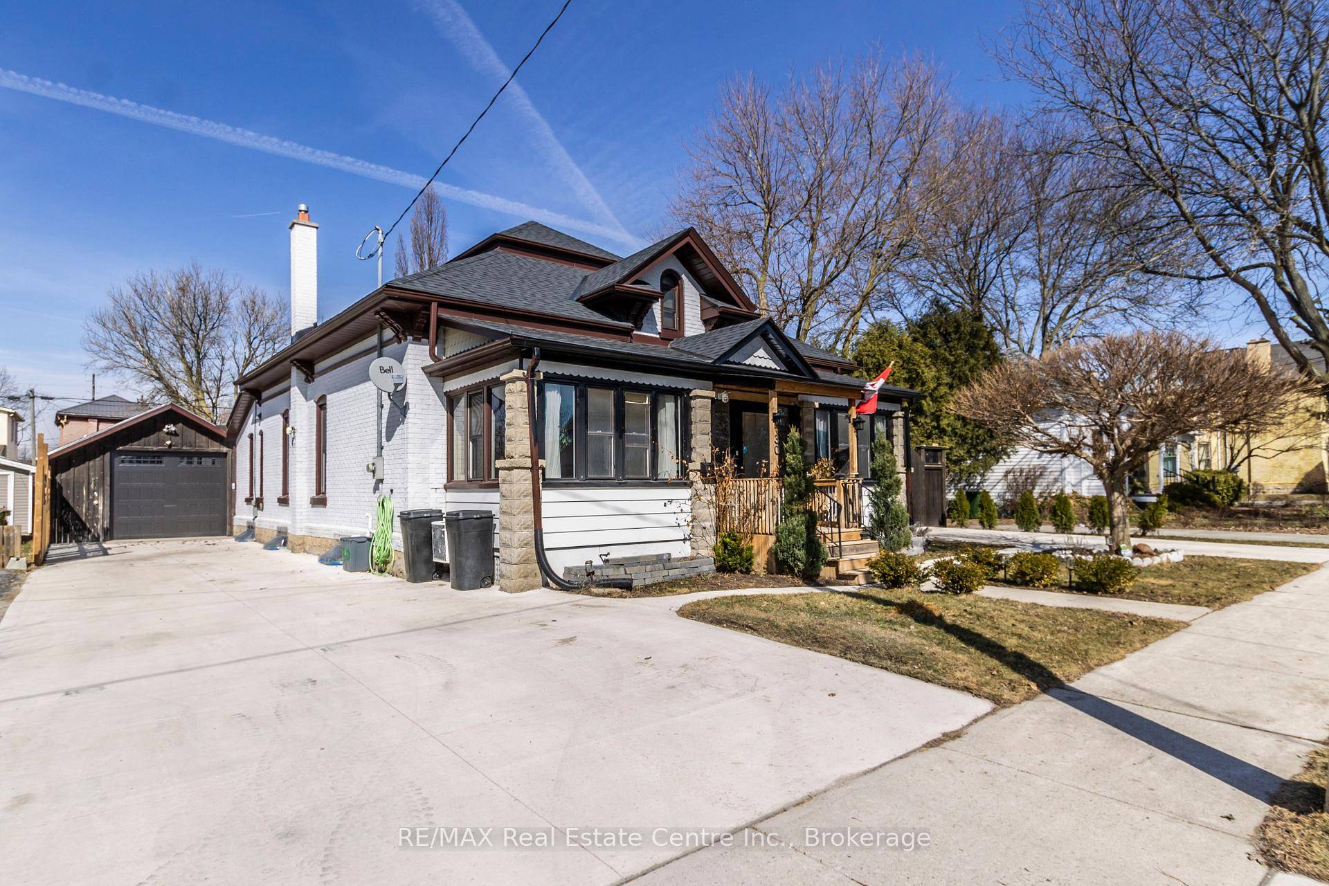 Accepted offer. Waiting for deposit Step into a home where soaring 12 foot ceilings and rich natural woodwork create a sense of timeless charm and character rarely found today.