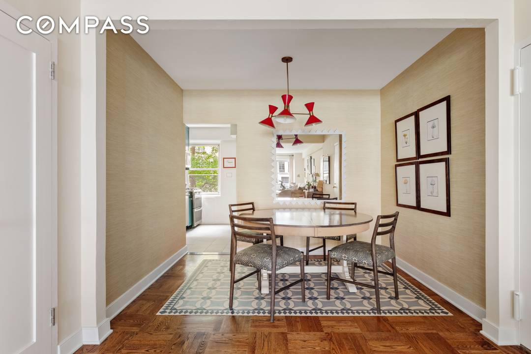 Welcome to Residence 4K at The Brevoort, a beautifully renovated oversized two bedroom, two bathroom home in one of Lower Fifth Avenue s most coveted full service co ops.