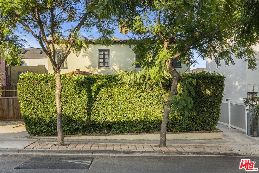 836   Hilldale Ave 5BR Sunset Strip La