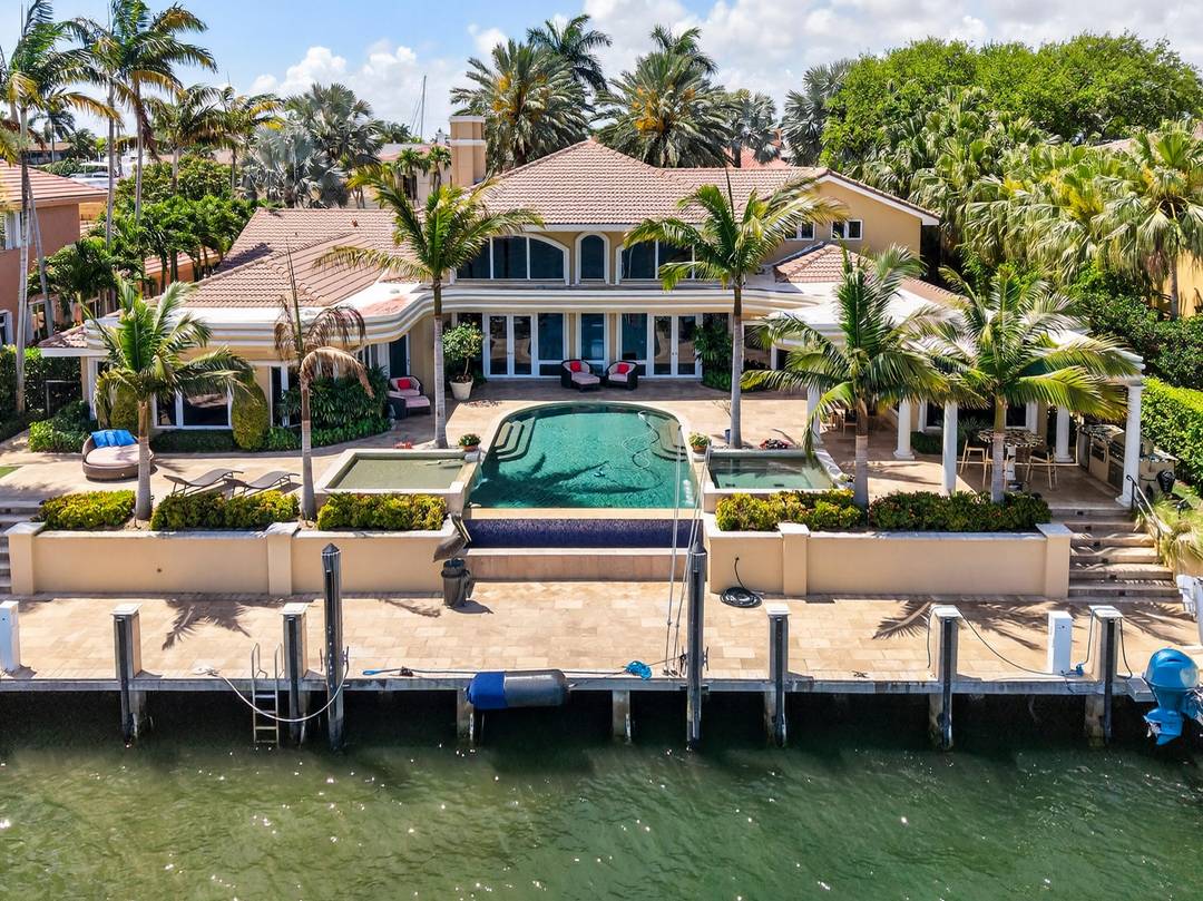 Exceptional Waterfront One off the Point, with Outstanding Point Lot Views.