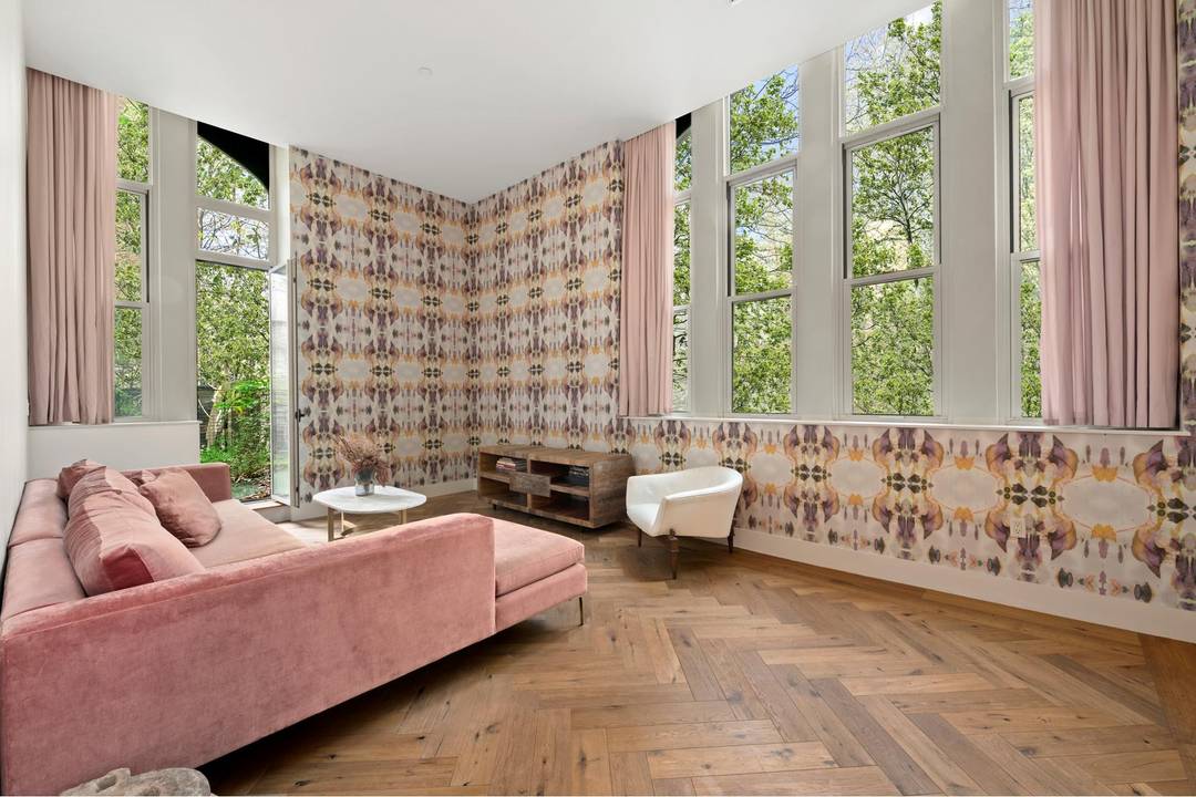 Welcome home to this incredible 1, 473sf north and west facing corner SECOND FLOOR, 2BR 2BA true condominium loft with 12ft ceilings, distressed 8 wide plank and herringbone oak floors, ...