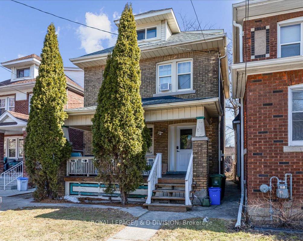 Great investment opportunity in Westdale.