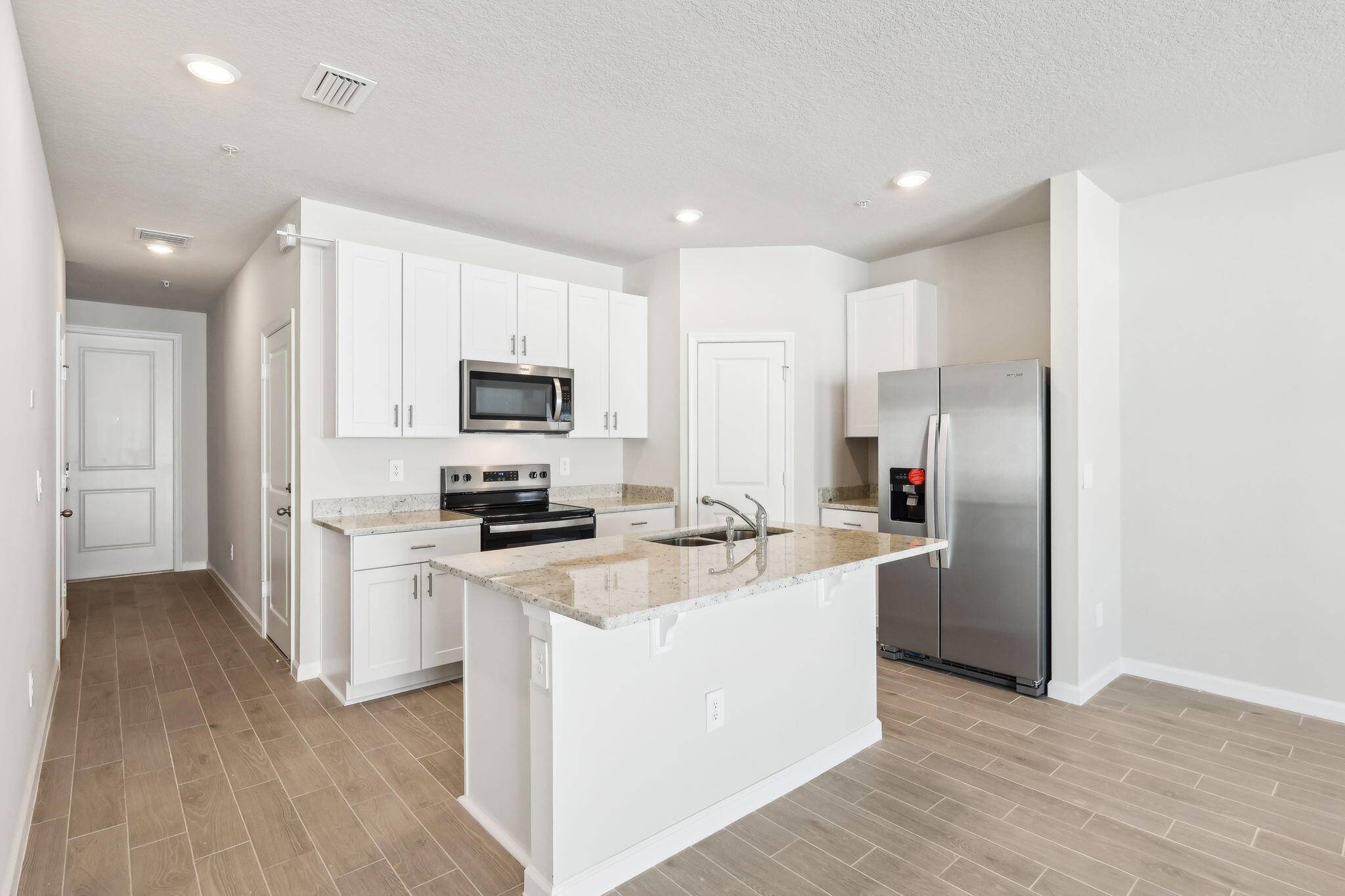 Brand new, energy efficient home ready now !
