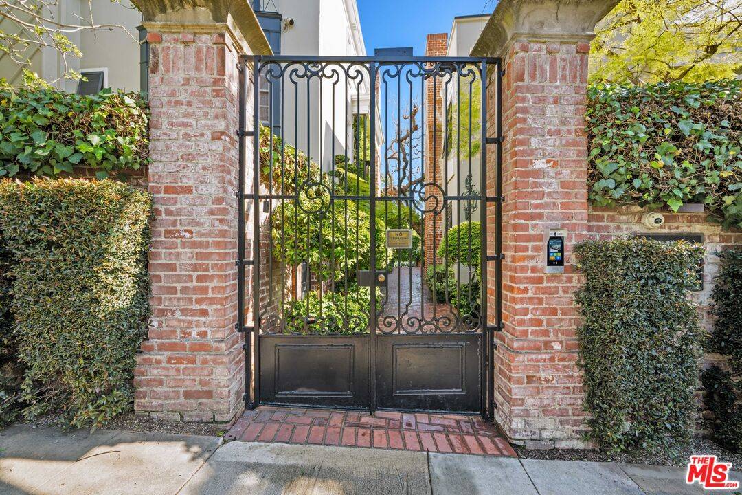 8724 Shoreham Dr 1BR Sunset Strip La