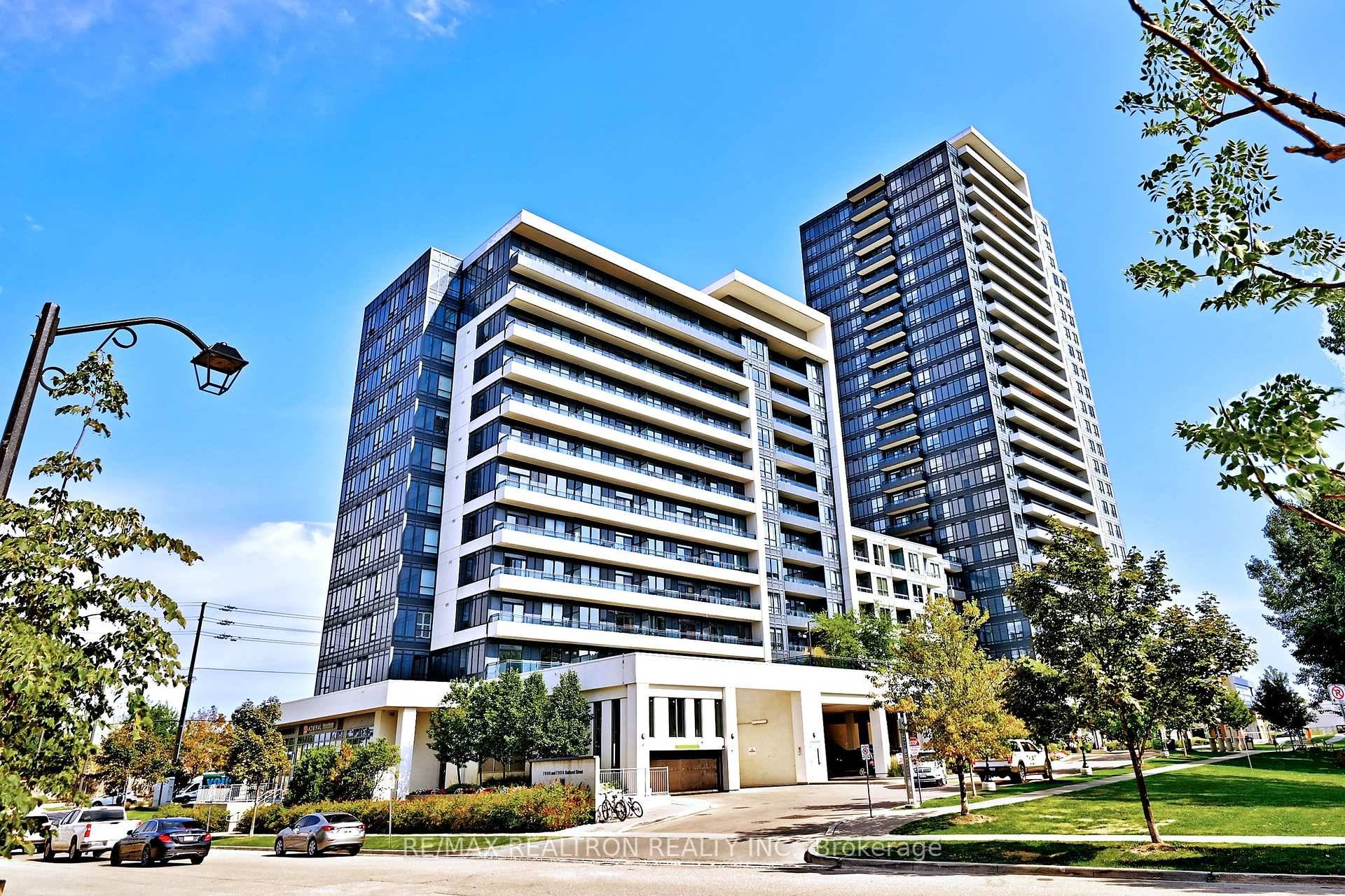 Beautiful Condo Unit At The Prestigious Legacy Park By Liberty Development.