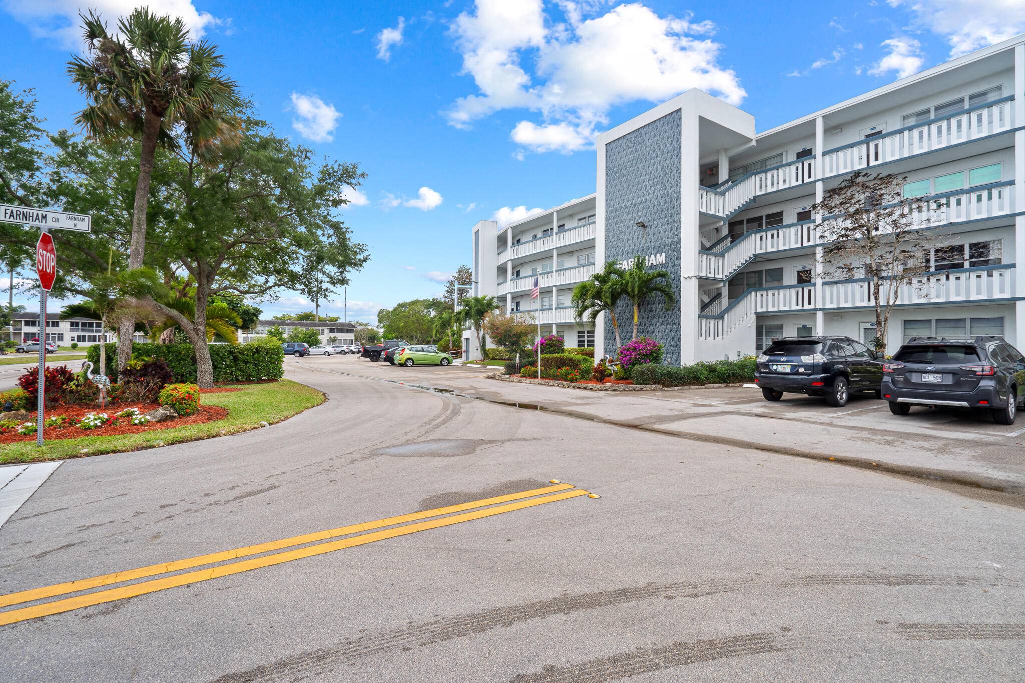 Fully furnished turnkey. New floors, central AC, New Hot water heater.