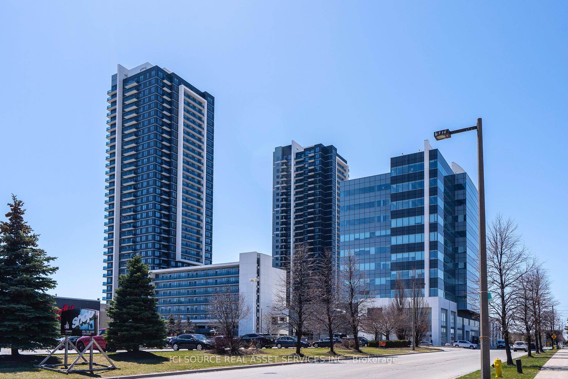 Welcome To Centro Square Condos, Stunning Bright 1Bedroom Den With 9' Ceilings And 1 Parking.