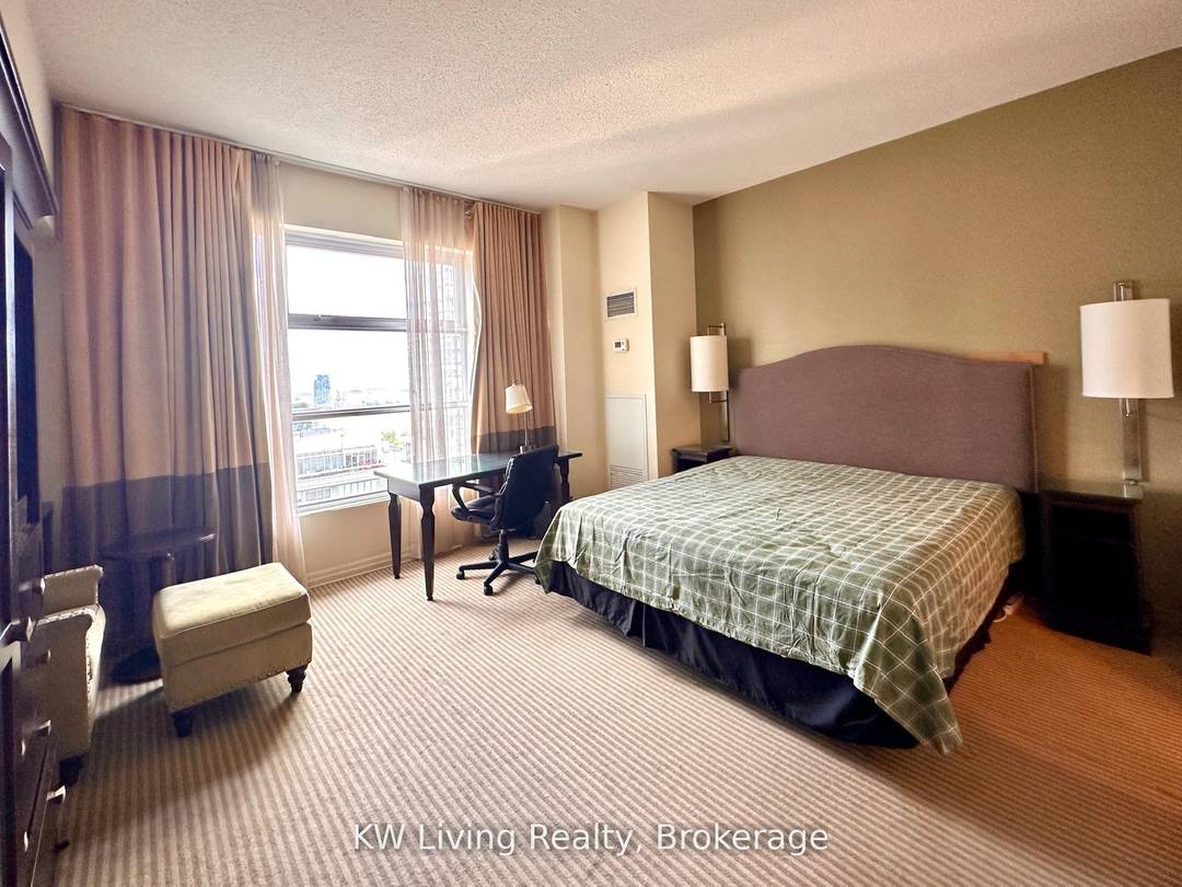 In the heart of the Financial and Entertainment Districts.