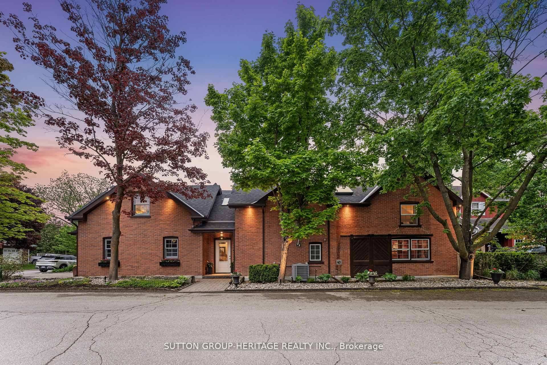 The Coach House Historic Elegance Meets Modern Luxury Gracefully set at the corner of William amp ; Second Streets in Stouffville, this cherished early 1900s landmark blends timeless character with ...