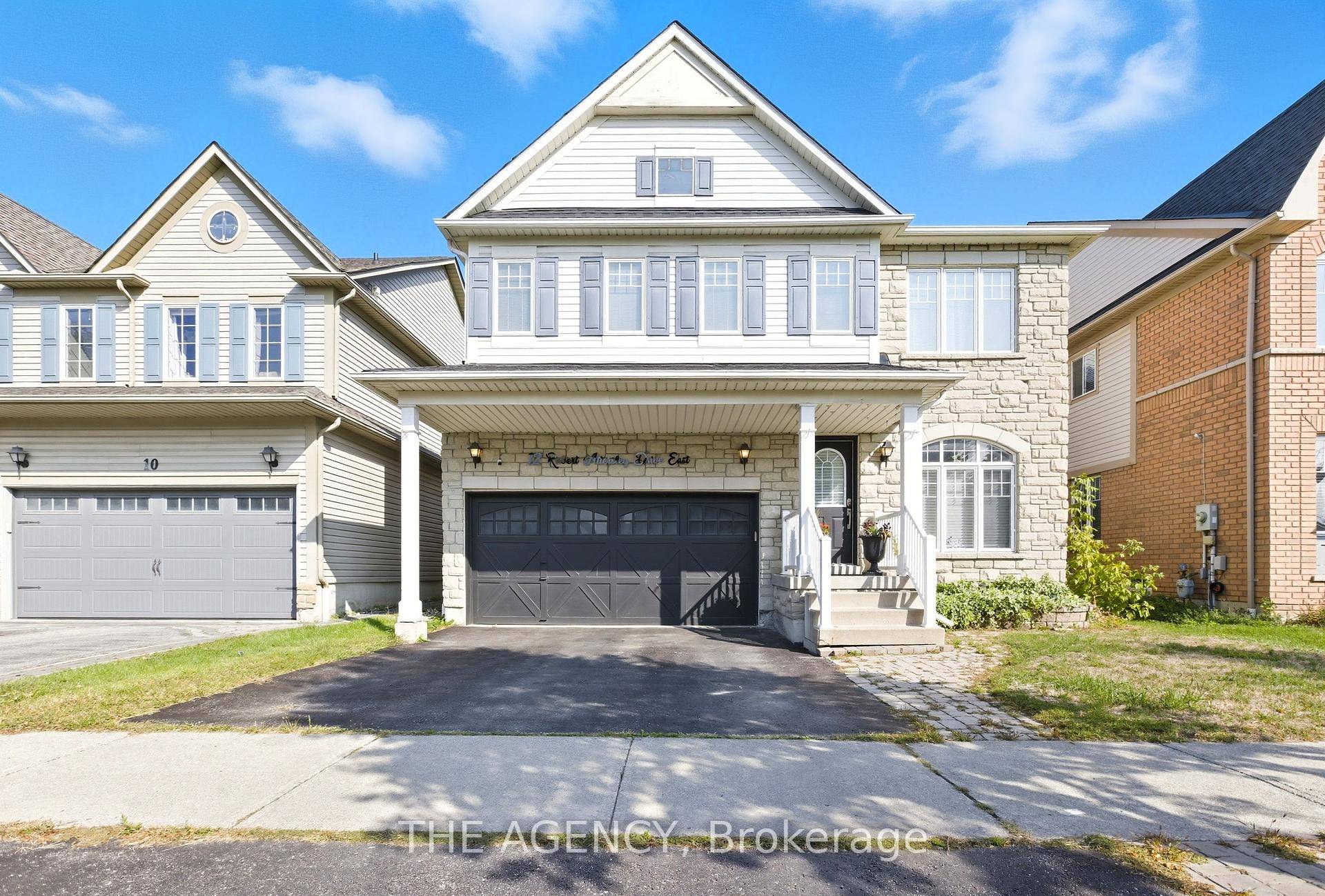 Elegant 4 Bedroom Home in Desirable North Whitby Welcome to this beautifully appointed 4 bedroom home in the heart of North Whitby, offering 2, 426 sq ft of refined living ...