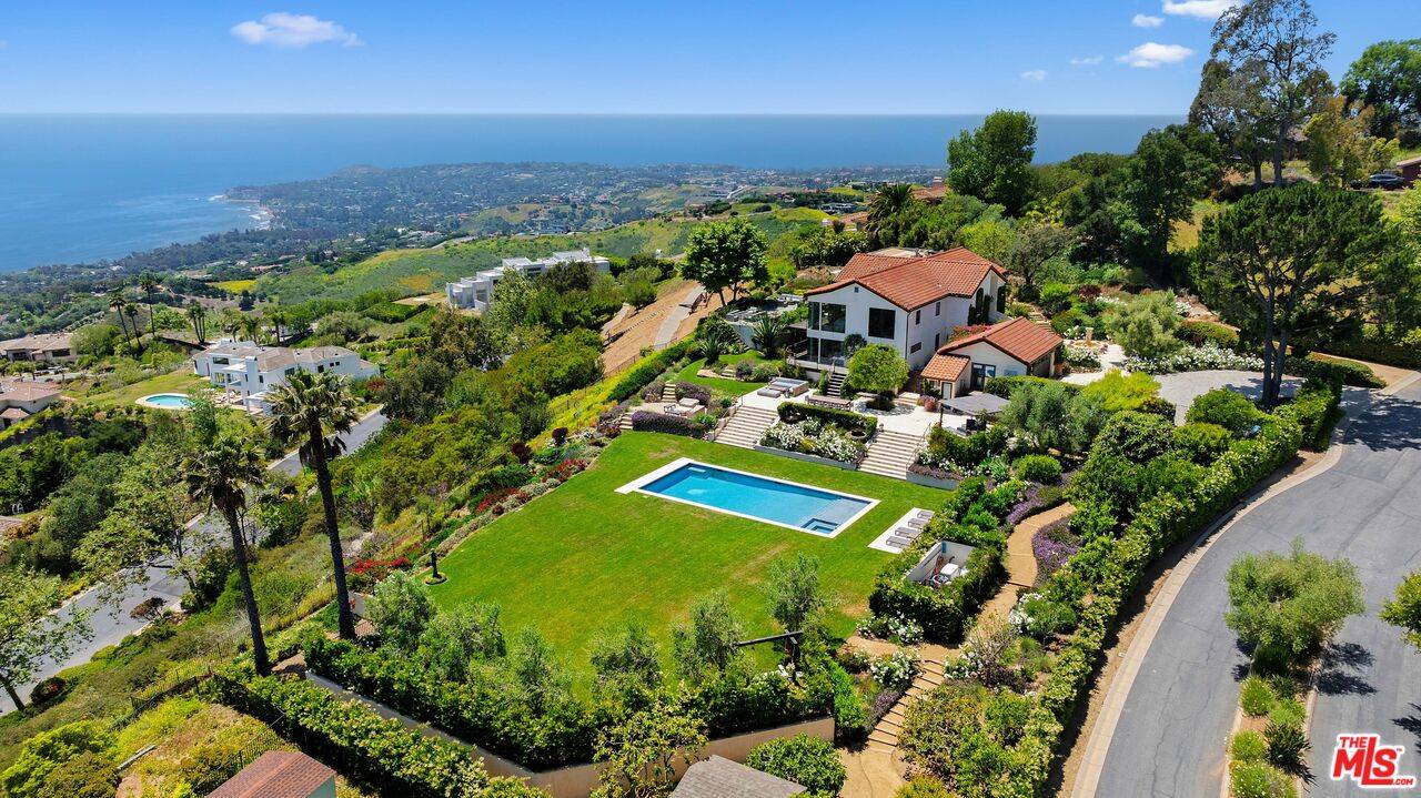 27450   Calicut Rd 4BR Malibu La