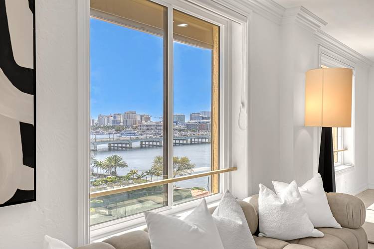 Beautifully refreshed, this spacious 2 bedroom residence easily convertible to a 3rd bedroom at the iconic Palm Beach Biltmore offers over 1, 800 sq ft of light filled living.