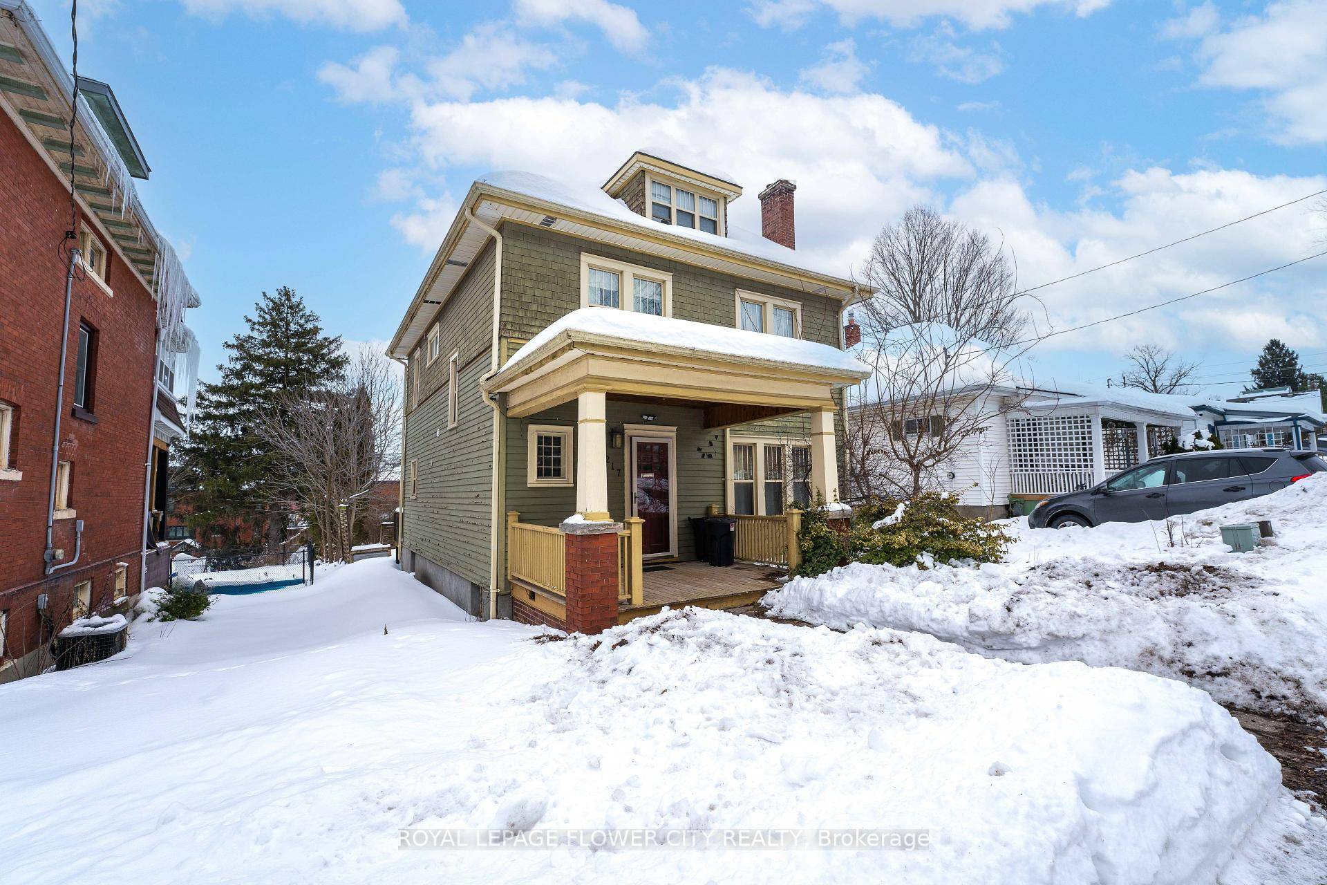 This exquisite 3 bedroom home features a massive loft on the third floor, perfect for a home office, entertainment space, or additional living area.